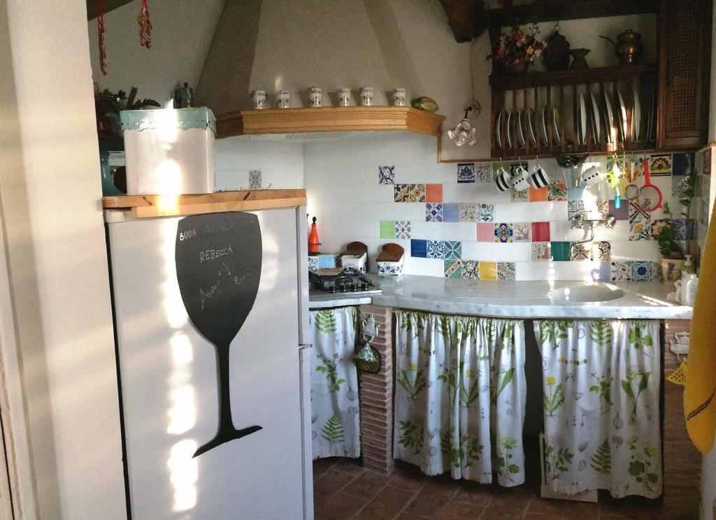 Corsanico-Bargecchia La Casina Delle Rondiniゲストハウス エクステリア 写真