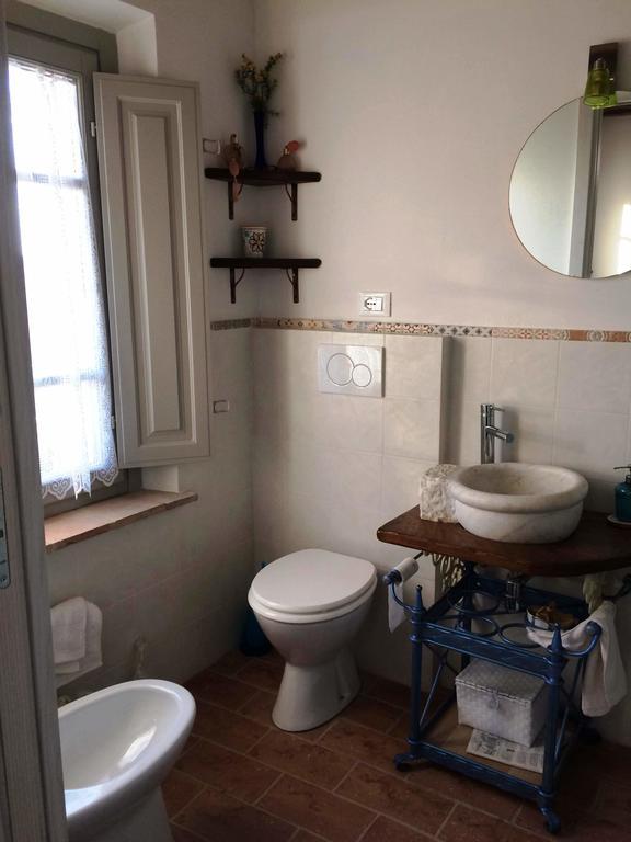 Corsanico-Bargecchia La Casina Delle Rondiniゲストハウス エクステリア 写真