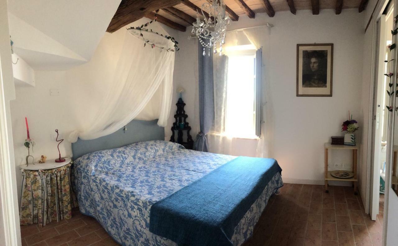 Corsanico-Bargecchia La Casina Delle Rondiniゲストハウス エクステリア 写真